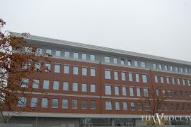 [Wrocław] Rynek biurowy we Wrocławiu rozwija się prężnie: kolejny budynek prawie gotowy