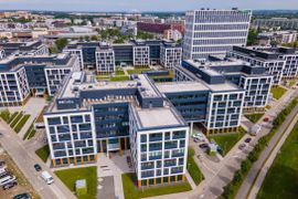 Całkowite zasoby nowoczesnej powierzchni biurowej na największych rynkach w Polsce osiągnęły wielkość 12,7 mln mkw.