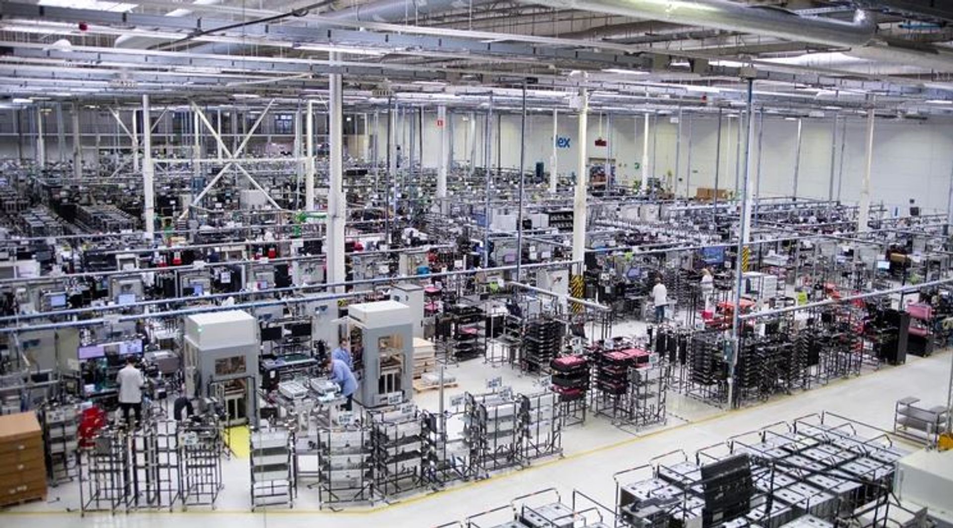 Ericsson wyprodukował w fabryce Flex w Tczewie milion urządzeń 5G