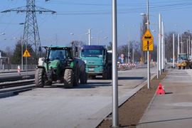 Postępują prace na budowie nowej trasy tramwajowej przez Popowice [FILM]