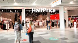 HalfPrice otworzył nowy, dwupoziomowy sklep w Warszawie
