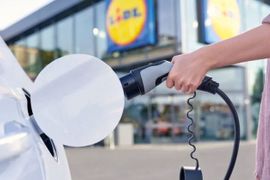 LIDL wspiera rozwój elektromobilności w Polsce