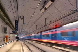 W Łodzi powstaje wielki, podziemny tunel kolejowy dla Kolei Dużych Prędkości [FILMY]