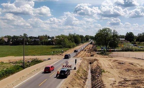 Trwa budowa drogi ekspresowej S19 Via Carpatia pod Białymstokiem, są utrudnienia na DK65