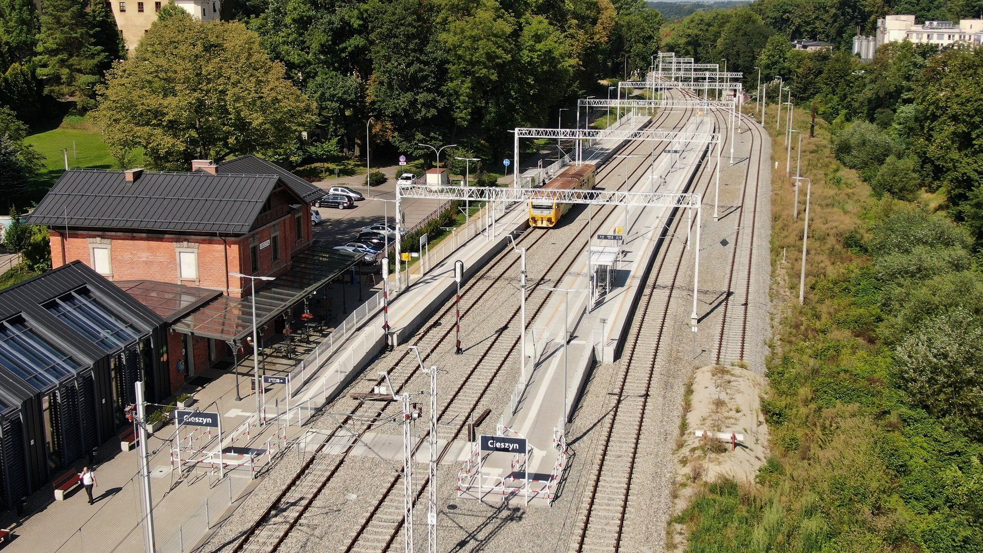 Po 9 latach pociągi wracają na linię Skoczów – Goleszów – Cieszyn. Nowe perony dla wygodnych podróży 