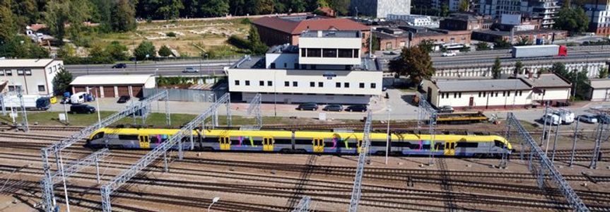 Nowoczesne centrum sterowania ułatwia zarządzanie ruchem na stacji Kraków Główny