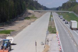 Postępują prace przy przebudowie DK18 na autostradę A18 [FILM]