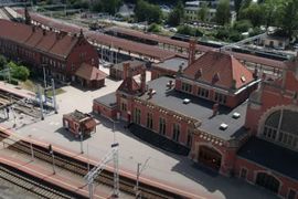 Nowe inwestycje PKP PLK na trasie z Kędzierzyna-Koźla do Opola zmieniają podróże pociągiem na lepsze [FILM]