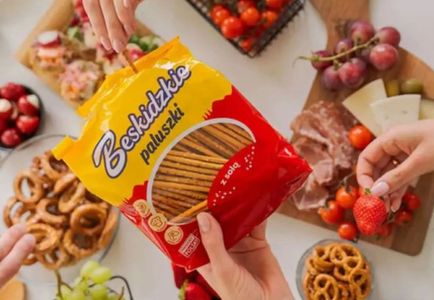 Producent słynnych paluszków "Beskidzkich" z kolejną inwestycją w Małopolsce