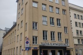 Mokotowska 13 – zakończony remont elewacji kamienicy Teatru Współczesnego