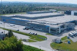 Producent systemów aluminiowych Aluron rozbudowuje fabrykę w woj. śląskim
