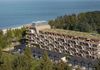 Aston Veu rośnie w pierwszej linii brzegowej w Sianożętach. Nadmorski kompleks z 97 apartamentami, spa i basenem na dachu nabiera kształtów [WIZUALIZACJE]