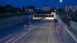 Warszawa: Co się dzieje w tunelu w ciągu Południowej Obwodnicy Warszawy i kiedy otwarcie trasy? [ZDJĘCIA]