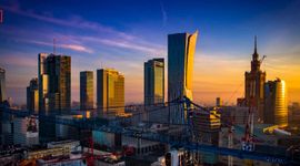 Biuro na wynajem w Warszawie. Praktyczny przewodnik z zakresu biur do wynajęcia w stolicy