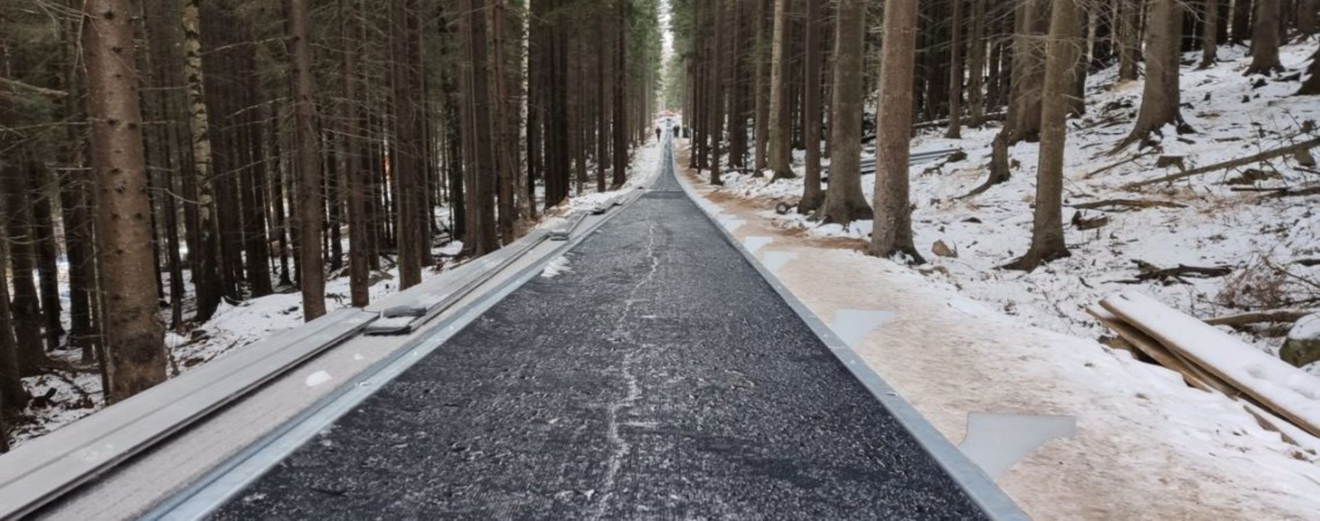 W Karpaczu w sezonie zimowym uruchomiona zostanie najdłuższa taśma narciarska w Polsce 