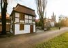 Słynny zabytkowy "Dom na kurzej łapce" w centrum Gdańska z nowym najemcą