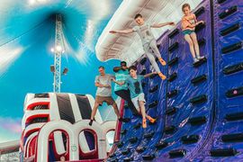 W Homepark Targówek rozpoczął działalność największy w Polsce dmuchany park rozrywki Monster Bounce
