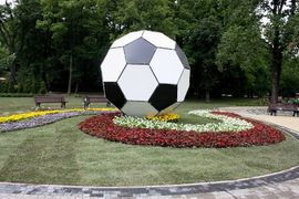 [Wrocław] Nawet wrocławskie parki specjalnie zmieniają się na Euro