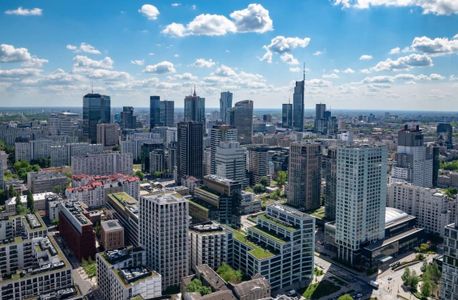 Warszawski rynek biurowy w III kw. 2025 roku: więcej chętnych na najem niż nowej powierzchni