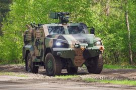 Huta Stalowa Wola wyprodukuje pojazdy Waran 4x4 i Heron 6x6 dla Wojska Polskiego, w ramach programu SAFE