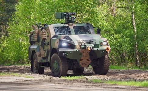 Huta Stalowa Wola wyprodukuje pojazdy Waran 4x4 i Heron 6x6 dla Wojska Polskiego, w ramach programu SAFE