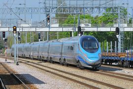 PKP PLK S.A. zwiększają parametry techniczne – rosną siła i prędkość kolei