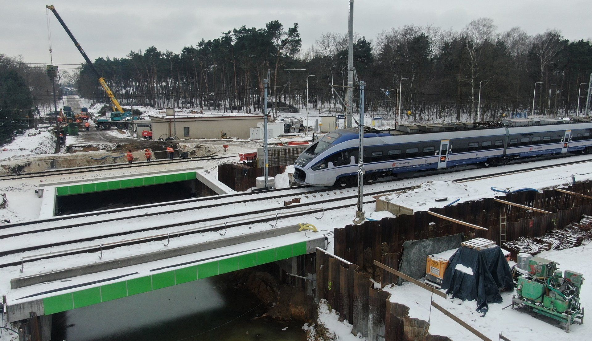 Budowa wiaduktów kolejowych na linii Koluszki - Łódź przekroczyła półmetek 