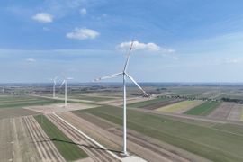 TAURON przekazał do eksploatacji trzecią farmę wiatrową w woj. łódzkim