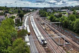 Nowe perony i kładka zwiększą wygodę podróżnych na stacji Kraków Batowice [FILM+ZDJĘCIA]