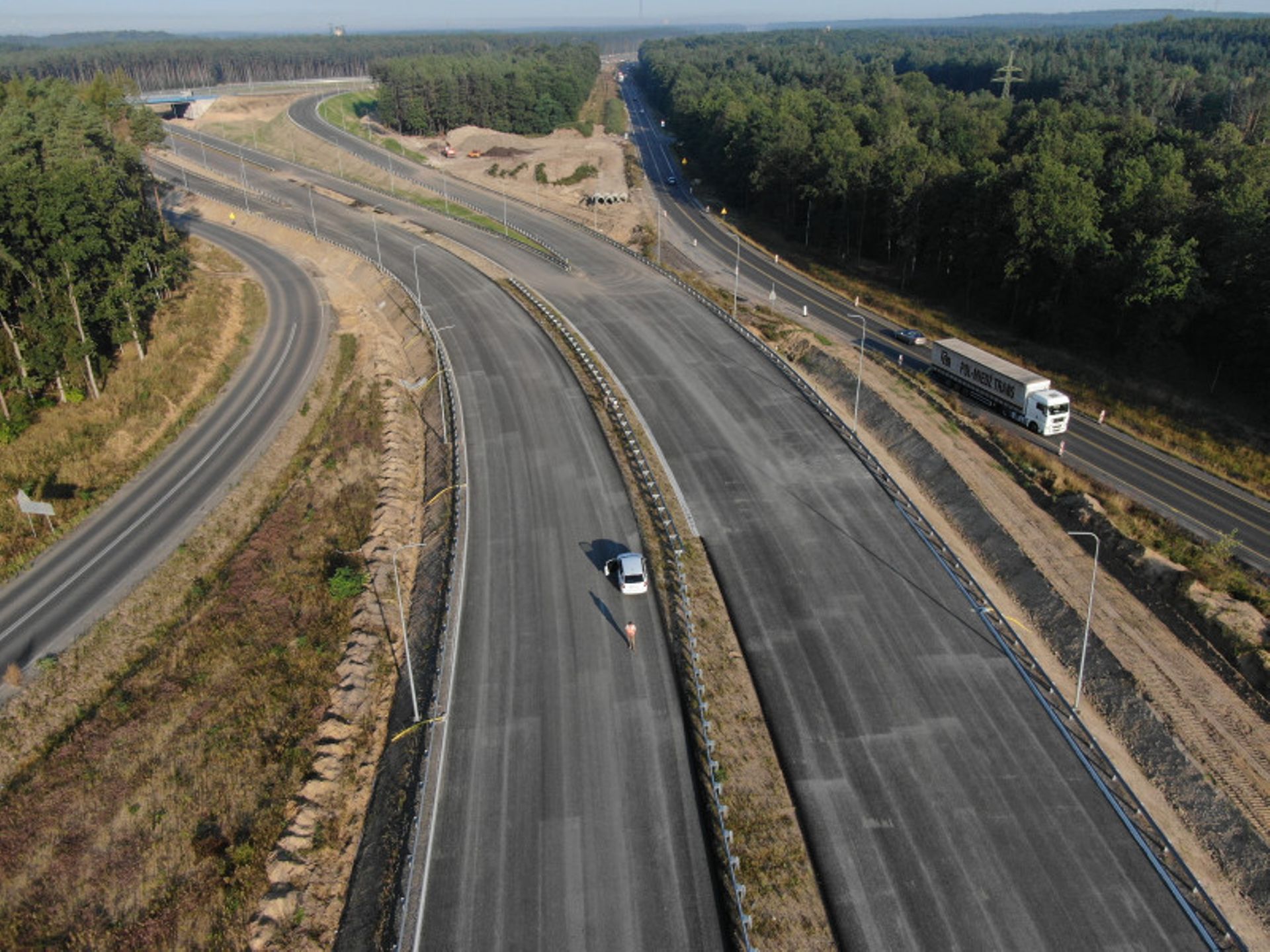 Trwa budowa brakującego odcinka drogi S3 z Lubina do Polkowic. Pojedziemy nim częściowo jeszcze w tym roku 