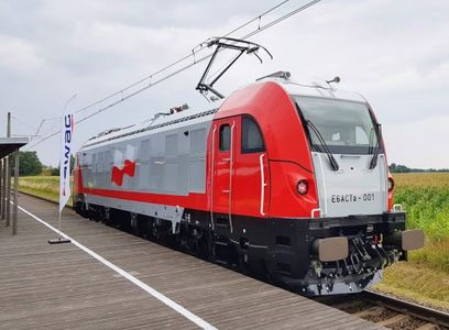 Rekordowa transakcja w historii polskiego leasingu. PKO Leasing finansuje 40 lokomotyw dla ORLEN Kolej