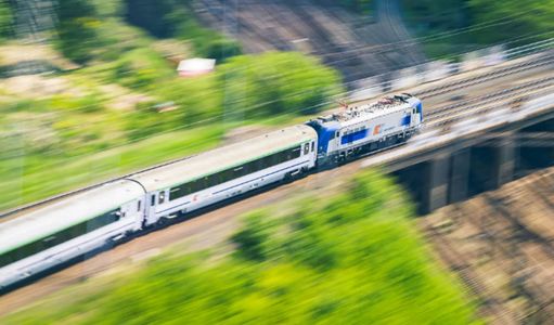 Z Wrocławia pociągiem a nie samolotem