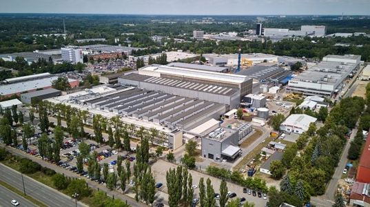 Globalny gigant Hitachi Energy rozbudowuje kampus produkcyjny w Łodzi. Powstaną nowe miejsca pracy