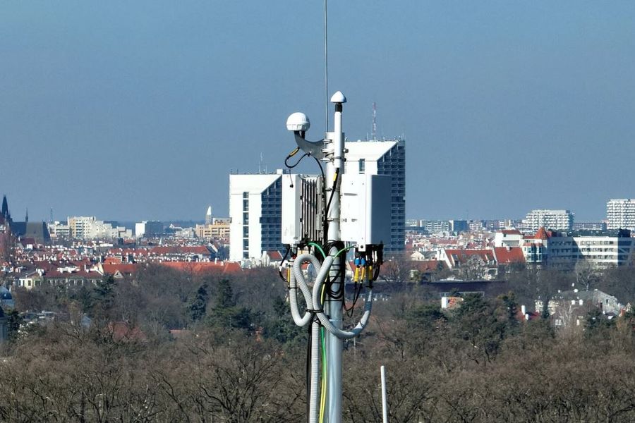 We Wrocławiu powstanie Krajowe Laboratorium Sieci i Usług 6G. Od autonomicznych dronów po cyfrowe bliźniaki