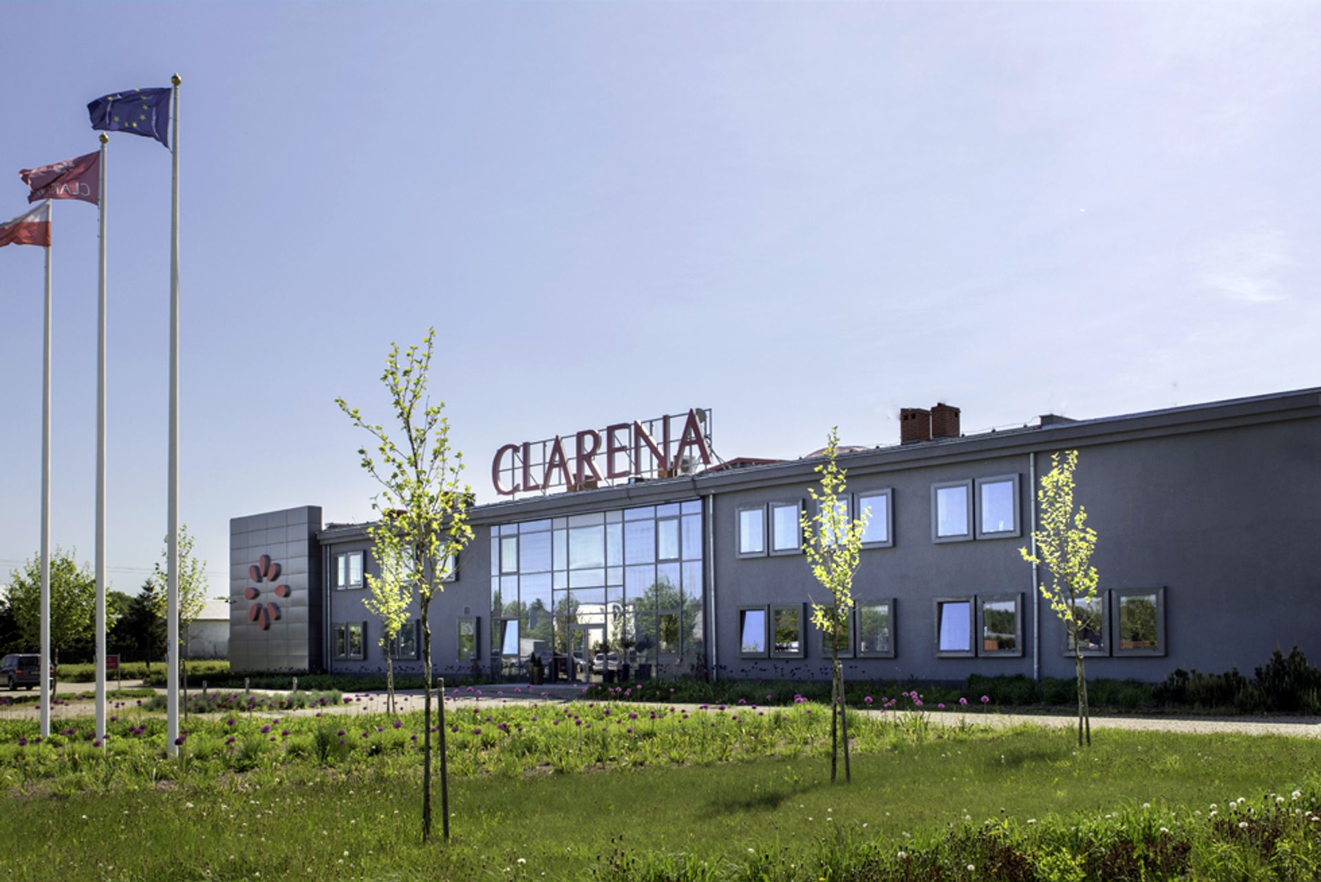  Clarena rozbuduje fabrykę kosmetyków w podwrocławskich Wilczycach