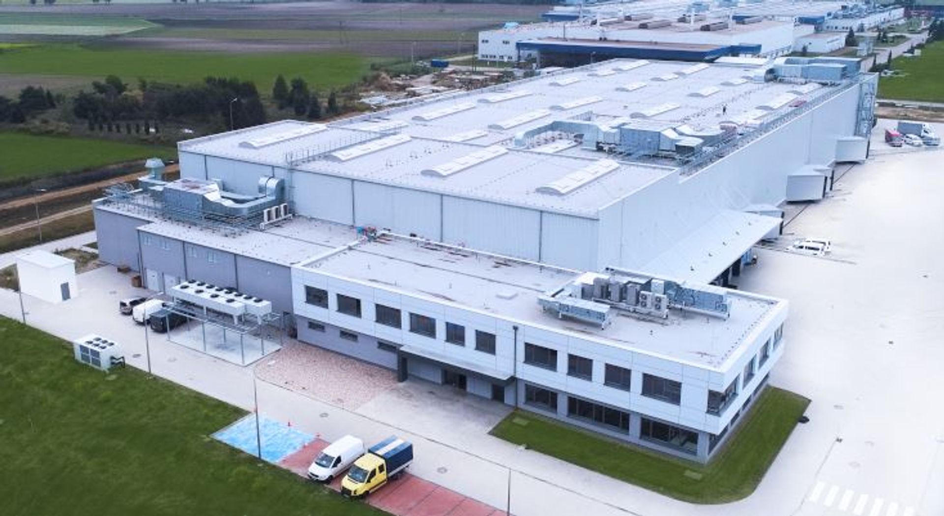 Niemiecka firma MAHLE otworzyła nową halę produkcyjną w Krotoszynie. Powstaną nowe miejsca pracy