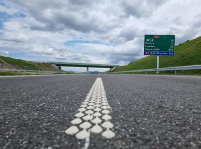 Otwarto ostatni, brakujący odcinek drogi ekspresowej S3 na Dolnym Śląsku [ZDJĘCIA]