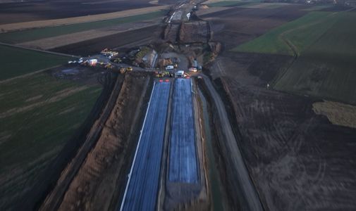 Na Dolnym Śląsku powstaje odcinek drogi ekspresowej S8 Jordanów Śląski – Łagiewniki Zachód [FILM]