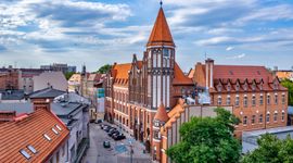 Firma DL Invest Group sfinalizowała prace nad wielofunkcyjnym kompleksem DL Vintage Post w centrum Gliwic