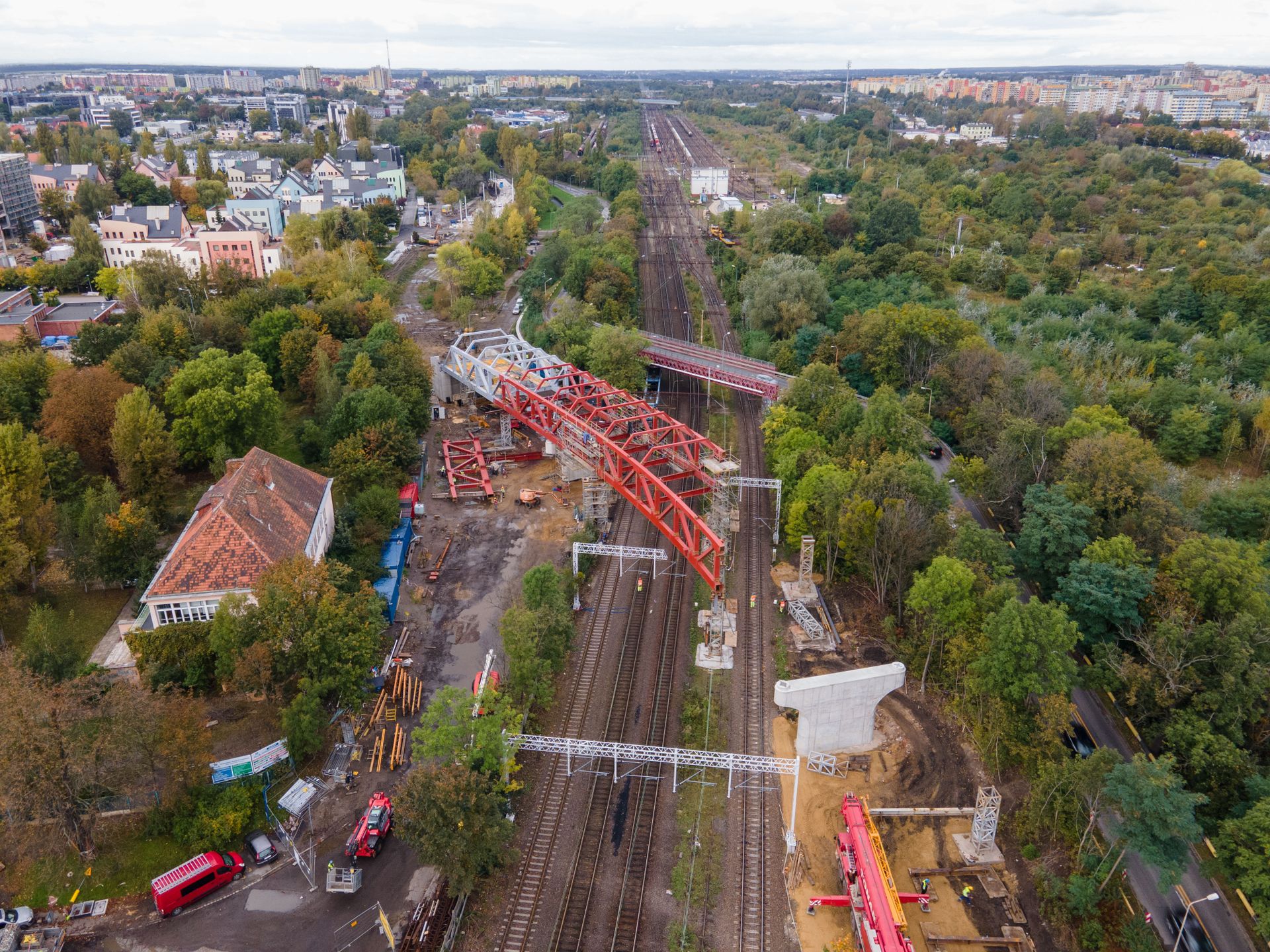 Wrocław: Trwa budowa trasy autobusowo-tramwajowej na Nowy Dwór (ZDJĘCIA + FILM)