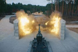 Amerykański gigant zbrojeniowy i Niewiadów Polska Grupa Militarna chcą produkować w Polsce 180 tys. sztuk amunicji kalibru 155 mm rocznie