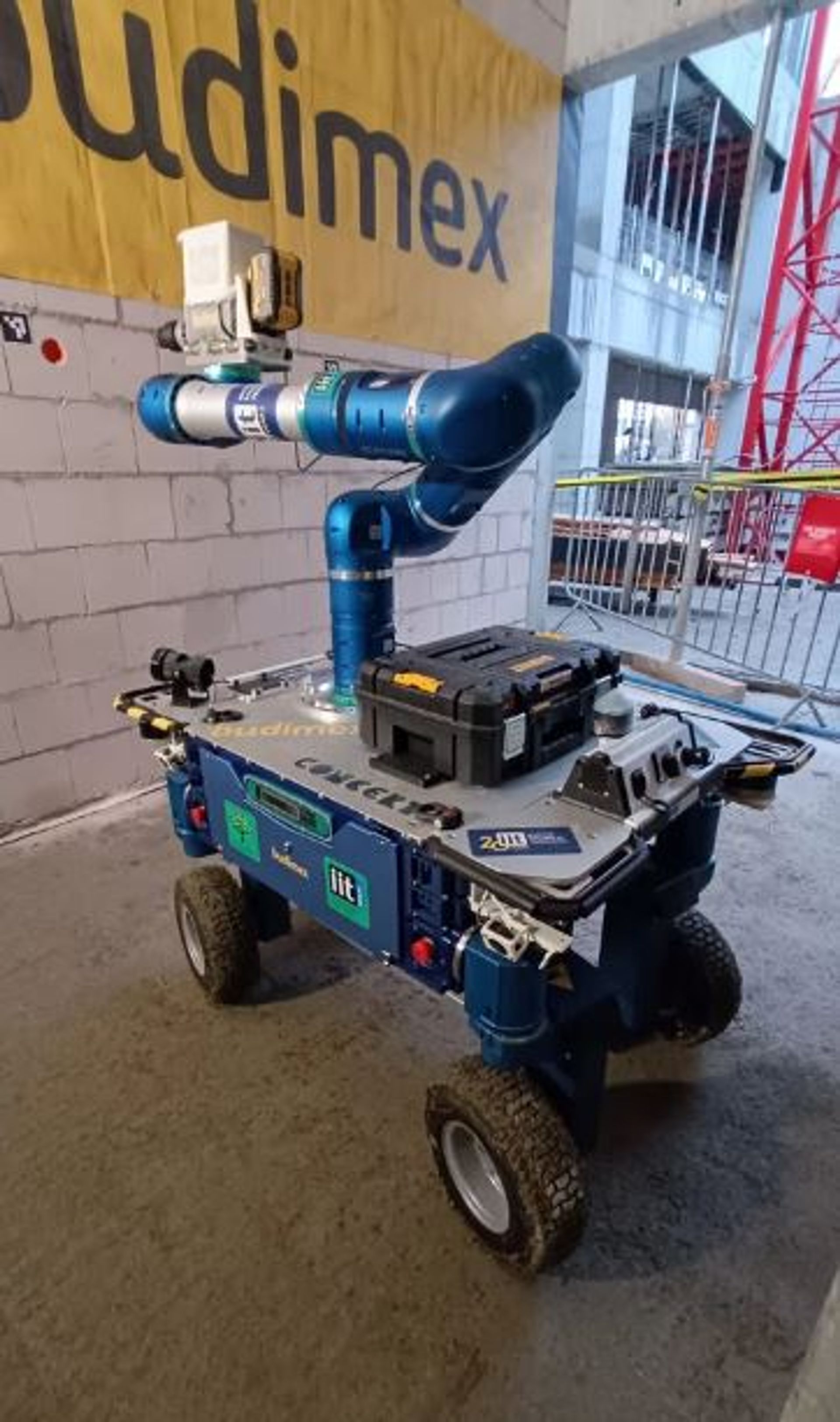 Innowacyjny robot Budimex pomoże pracownikom na budowach  