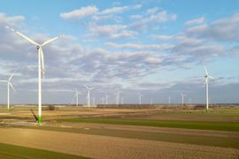 Energia elektryczna z OZE zasili wszystkie maszyny Paczkomat® InPost w Polsce