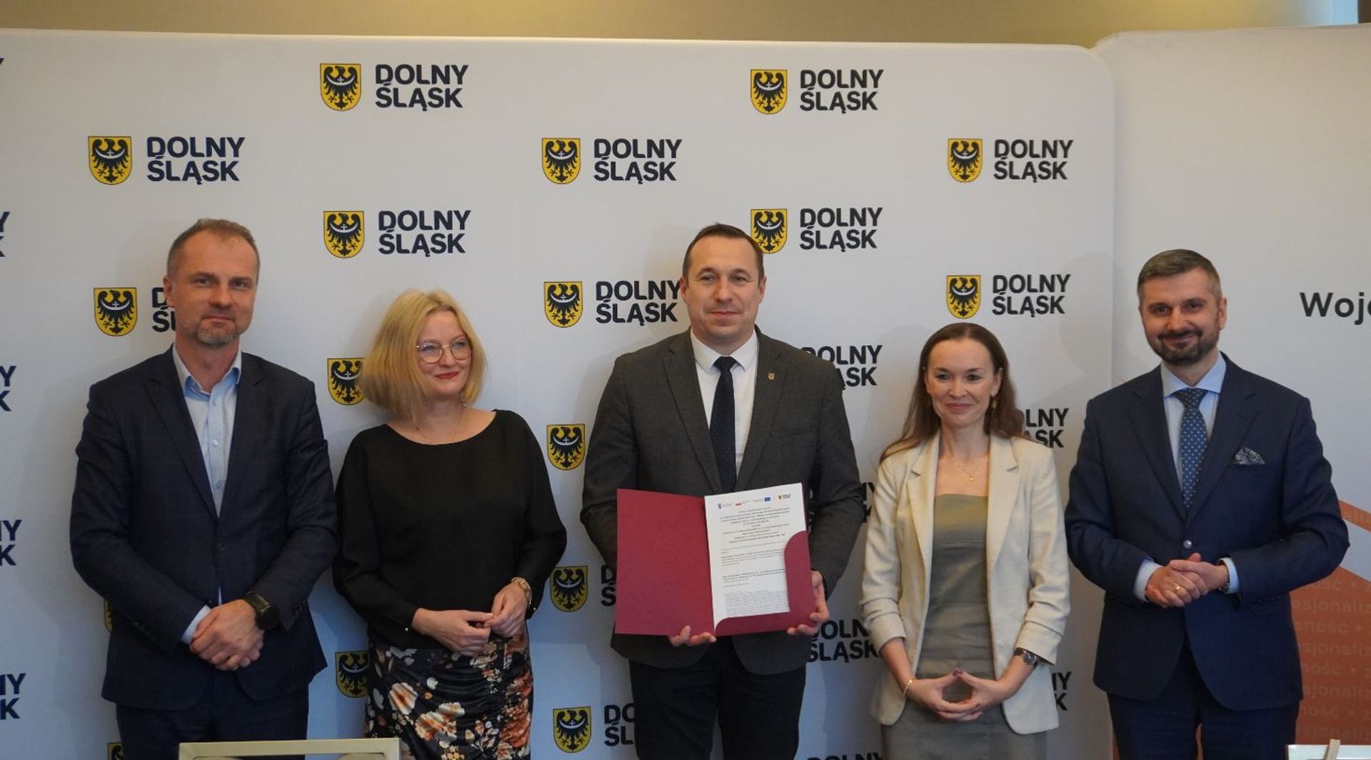 Za ponad 100 mln zł we Wrocławiu powstanie Centrum Psychiatrii dla Dzieci i Młodzieży