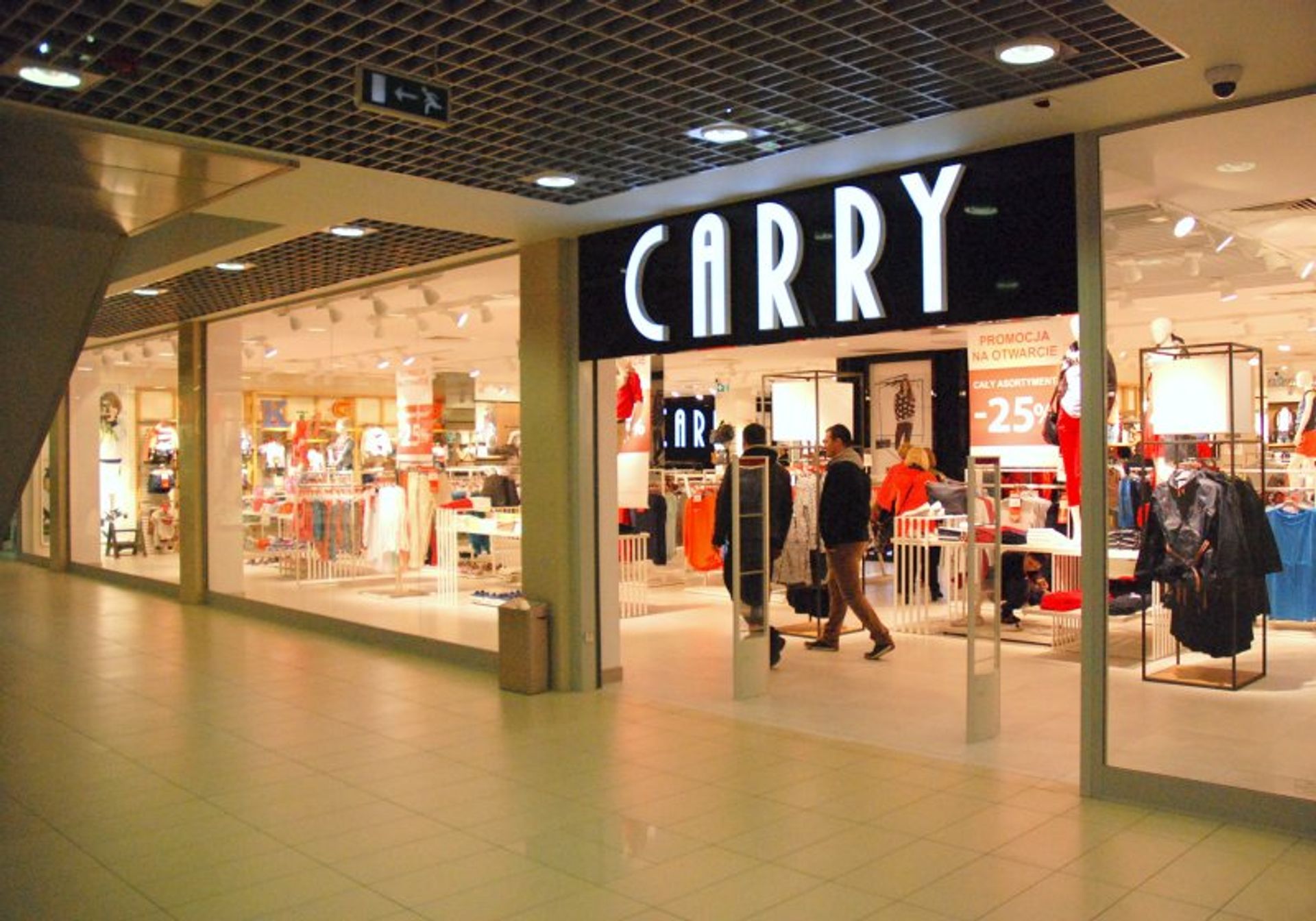  Salon Carry w Centrum Handlowym Rywal w Białej Podlaskiej
