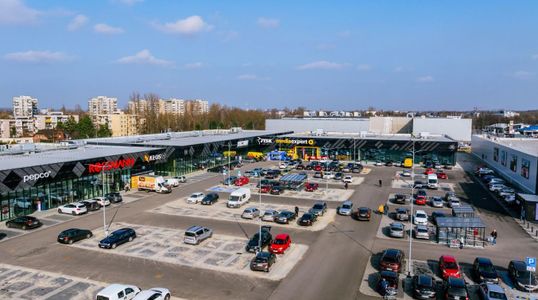 Parki handlowe w Polsce – pochodzenie kapitału, stopy zwrotu i strategie inwestycyjne [RAPORT]