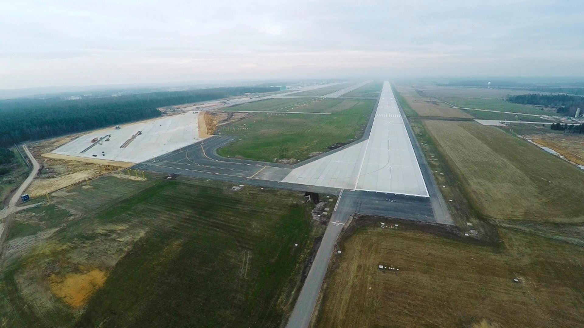  Otwarcie nowej drogi startowej w Katowice Airport już za miesiąc