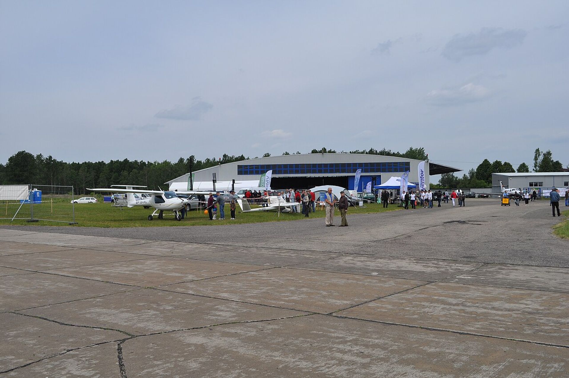 Przyszłość lotniska Częstochowa-Rudniki pod znakiem zapytania. To problem dla pilotów i komandosów z Lublińca
