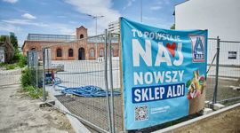 Nowy Aldi w Łodzi jeszcze w 2026 roku! Powstaje w miejscu dawnej fabryki wełny [ZDJĘCIA]