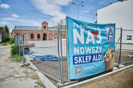 Nowy Aldi w Łodzi jeszcze w 2026 roku! Powstaje w miejscu dawnej fabryki wełny [ZDJĘCIA]